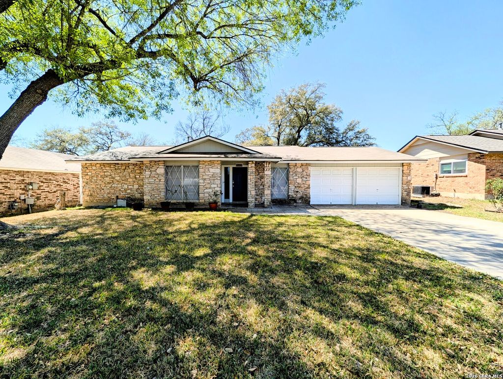 Photo of 4910 El Presidio Dr., San Antonio, TX 78233 (MLS # 1951320)