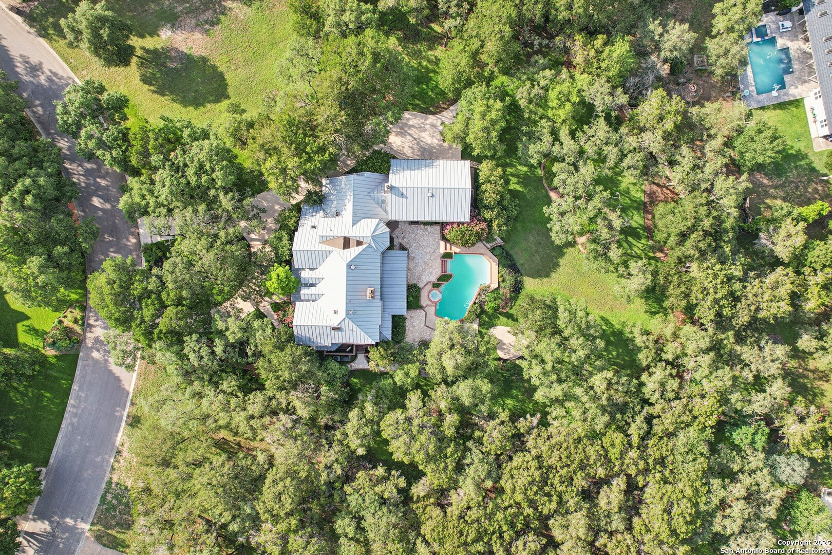 21641 Forest Waters
