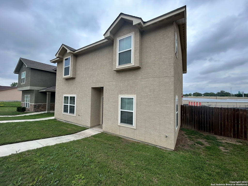 Photo of 622 MEADOW ARBOR LN 1 #1, Universal City, TX 78148 (MLS # 1969301)