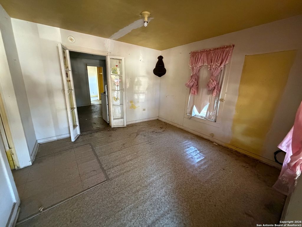 Photo of 606 Cottonwood, San Antonio, TX 78225 (MLS # 1933769)