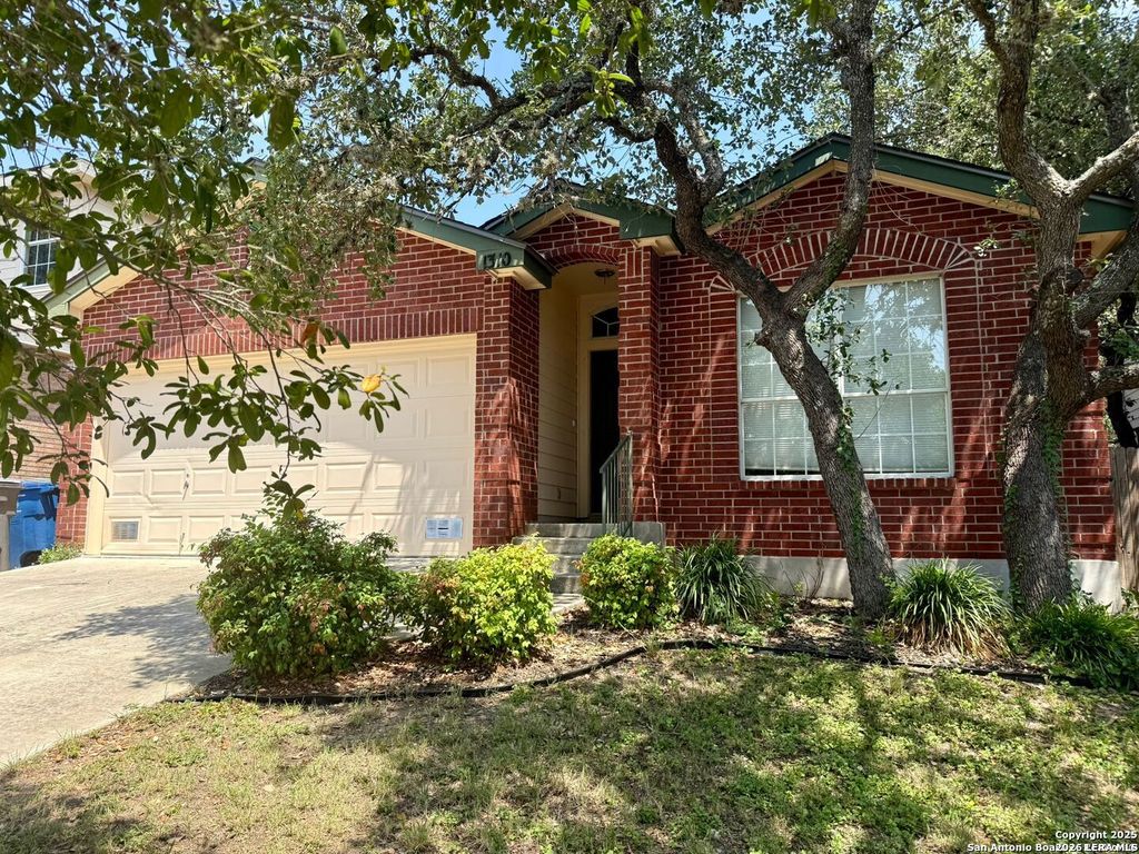 Photo of 1031 Bobcat Pass, San Antonio, TX 78251 (MLS # 2000517)