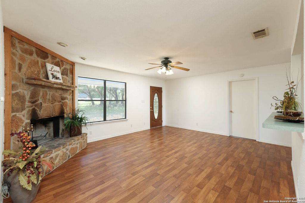 Photo of 540 Soft Wind, Canyon Lake, TX 78133 (MLS # 1876222)