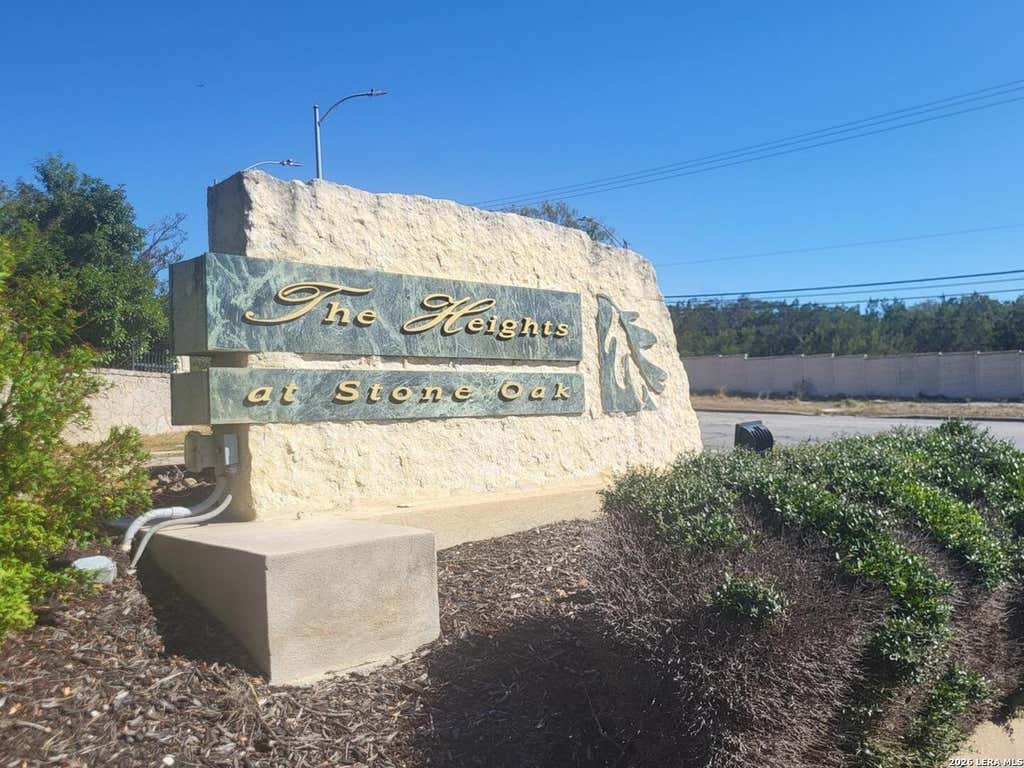 Photo of 23831 Stately Oaks, San Antonio, TX 78260 (MLS # 2007120)