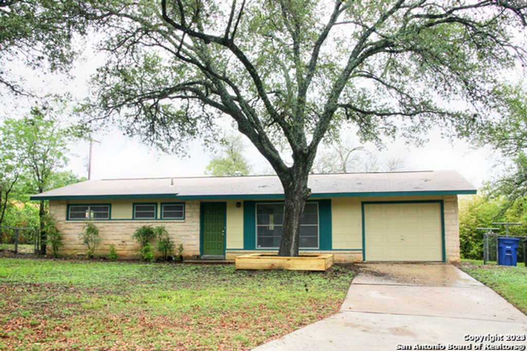 Photo of 4722 DUQUESNE DR, San Antonio, TX 78229 (MLS # 1919726)