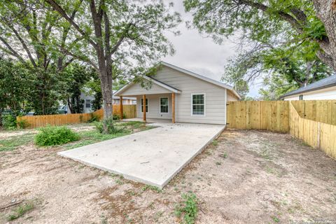 A home in Uvalde