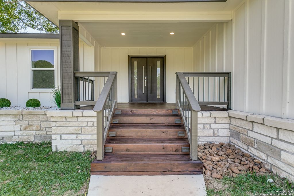 Photo of 414 Devonshire, San Antonio, TX 78209 (MLS # 1895400)