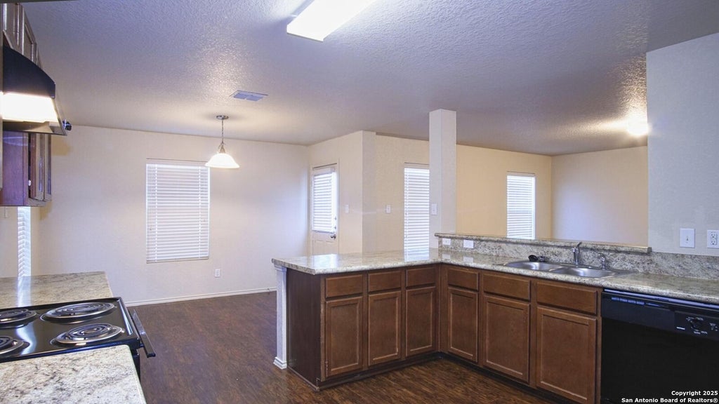 Photo of 7531 Whispine, San Antonio, TX 78218 (MLS # 2007394)
