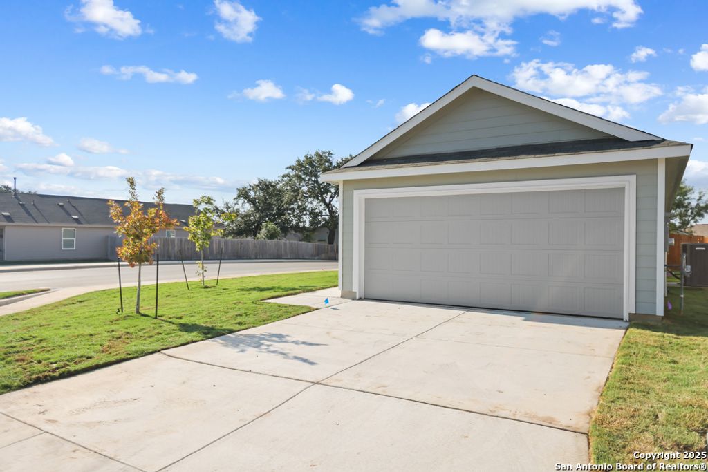 Photo of 14806 Saw Mill, San Antonio, TX 78254 (MLS # 1907403)