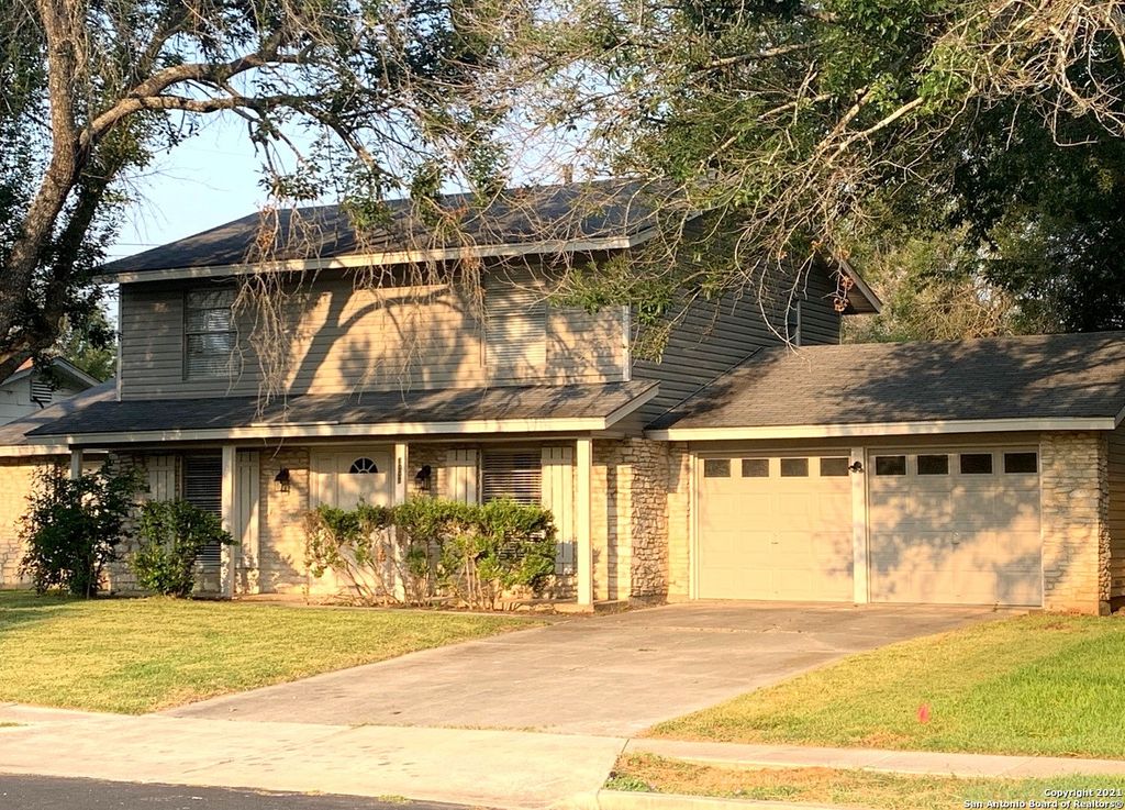 Photo of 8007 Shadow Forest, San Antonio, TX 78239 (MLS # 1915204)