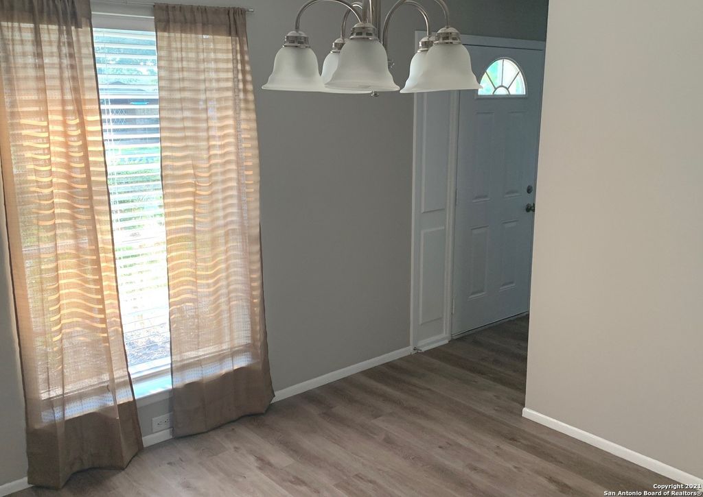 Photo of 8007 Shadow Forest, San Antonio, TX 78239 (MLS # 1915204)