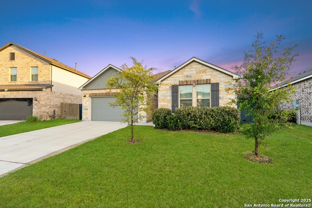 13914 Ashgrove