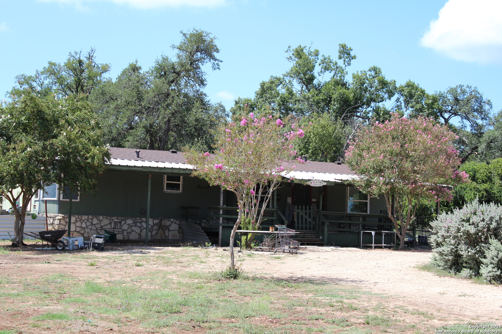 2601 FM 32