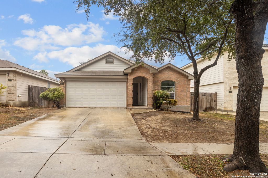 Photo of 10719 Pony Mesa, San Antonio, TX 78254 (MLS # 1929932)