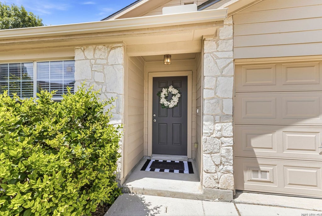 Photo of 229 Hereford St, Cibolo, TX 78108 (MLS # 2012390)