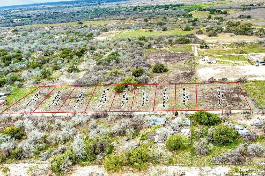 Photo of 450 County Road 124, Floresville, TX 78114 (MLS # 1848463)