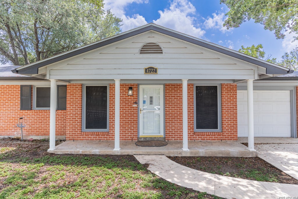 Photo of 4722 NEWCOME DR, San Antonio, TX 78229 (MLS # 2003488)