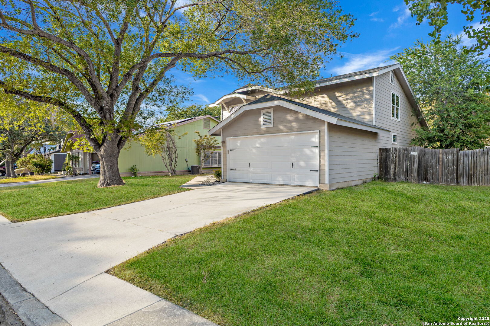 3235 Tavern Oaks