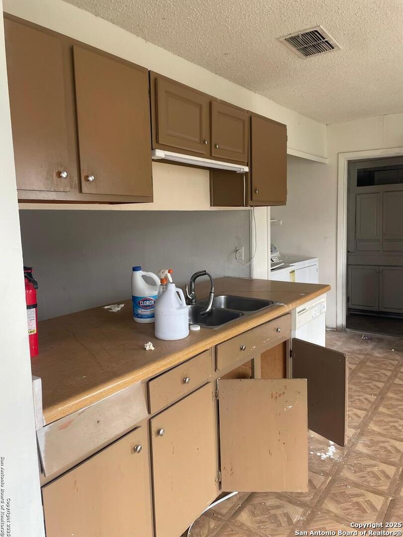 5929 Mission Sunrise