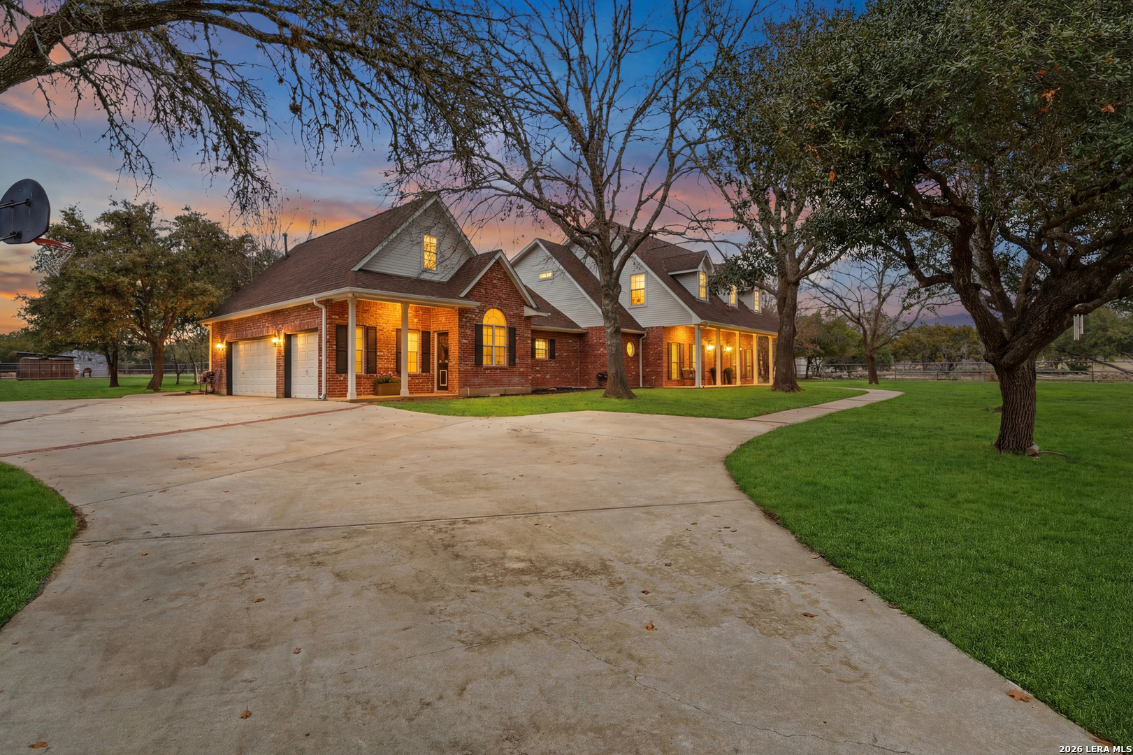 7380 Rolling Acres Trail