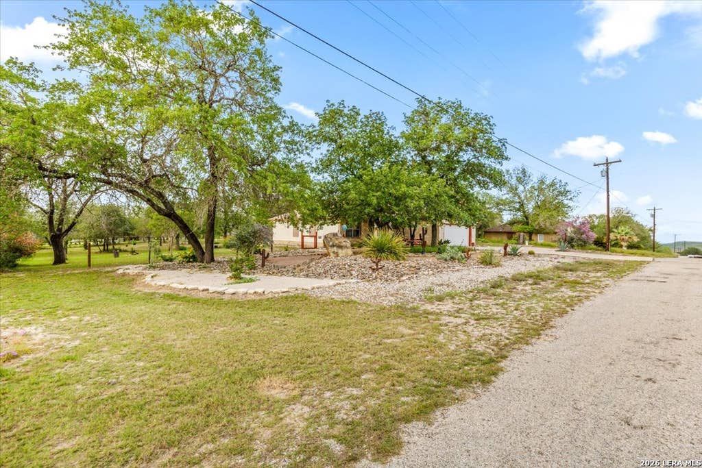 Photo of 95 Nine Patch, Poteet, TX 78065 (MLS # 1961047)