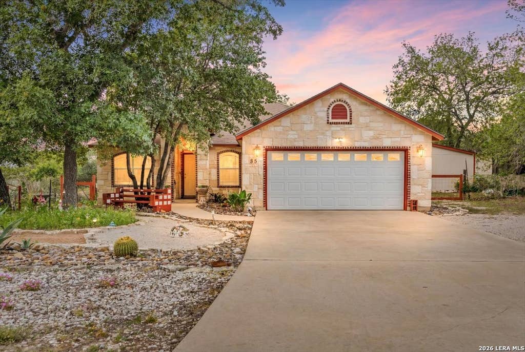 Photo of 95 Nine Patch, Poteet, TX 78065 (MLS # 1961047)