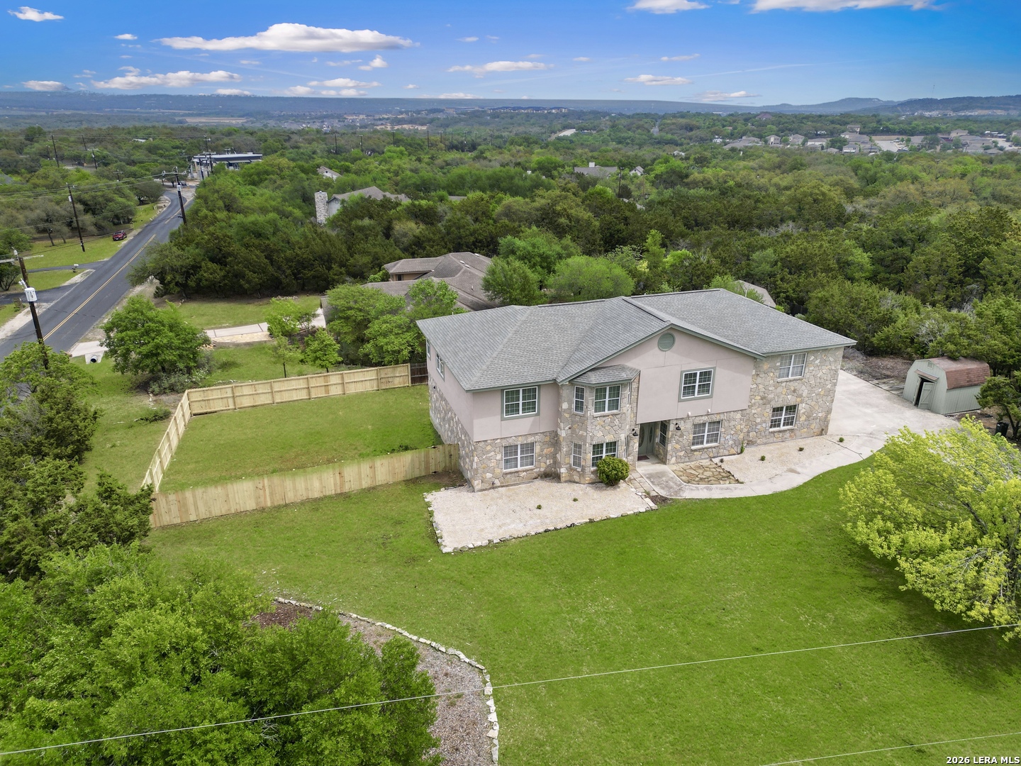 403 E VISTA RDG