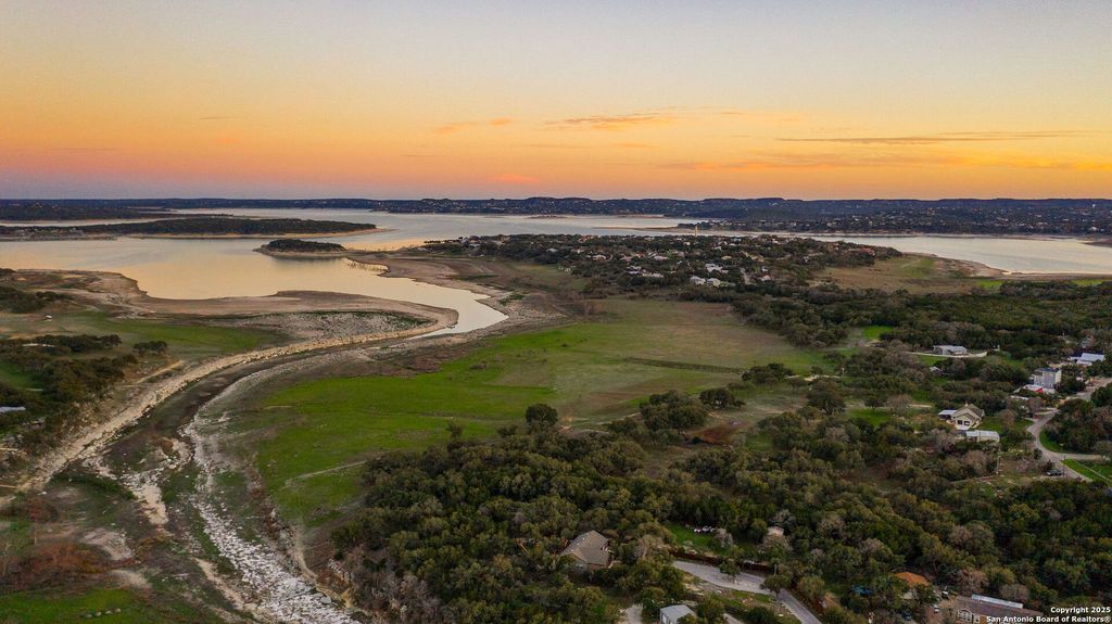 Photo of 539 Clay Ridge, Canyon Lake, TX 78133 (MLS # 1878002)