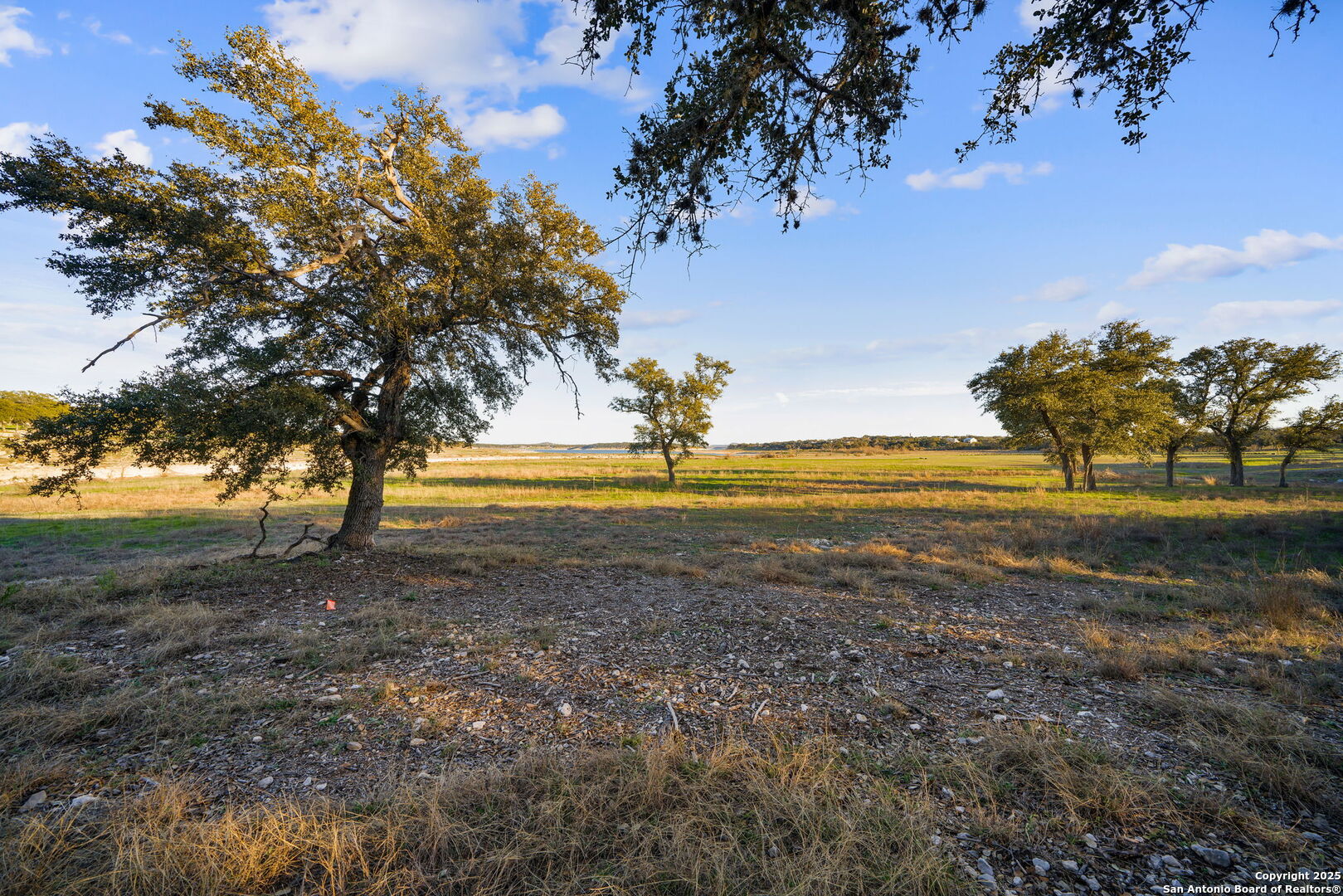 539 Clay Ridge