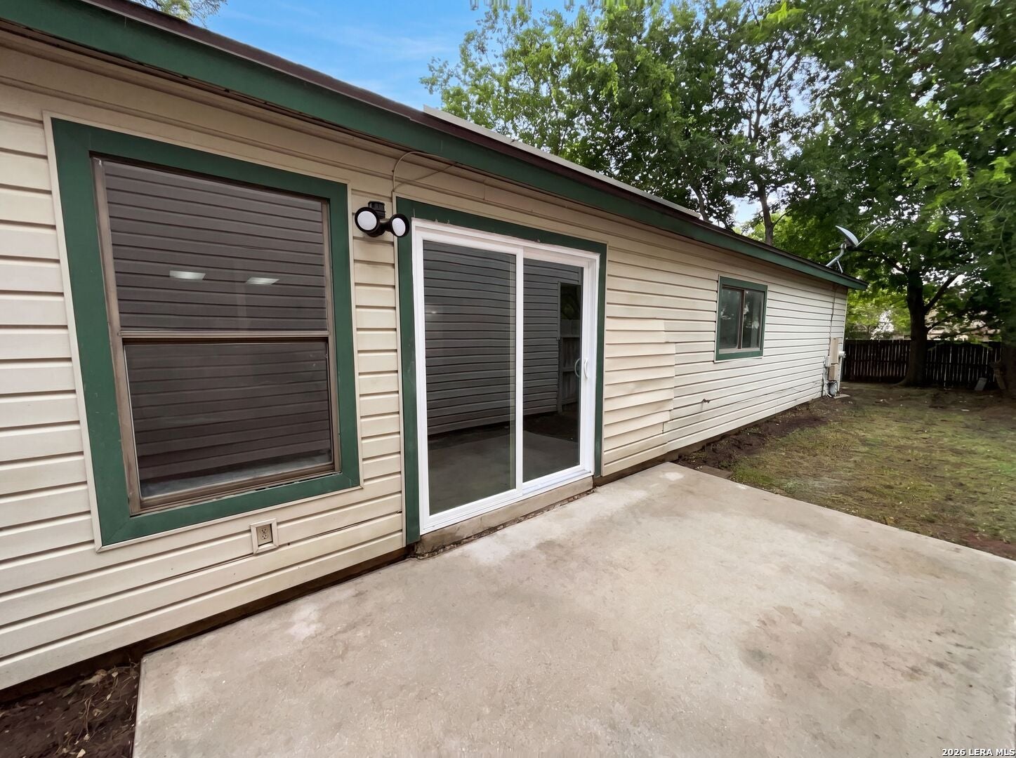 2830 FISHER FIELD DR