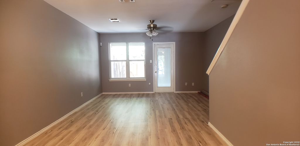 Photo of 19 AUTUMN PASS, San Antonio, TX 78245 (MLS # 1935600)