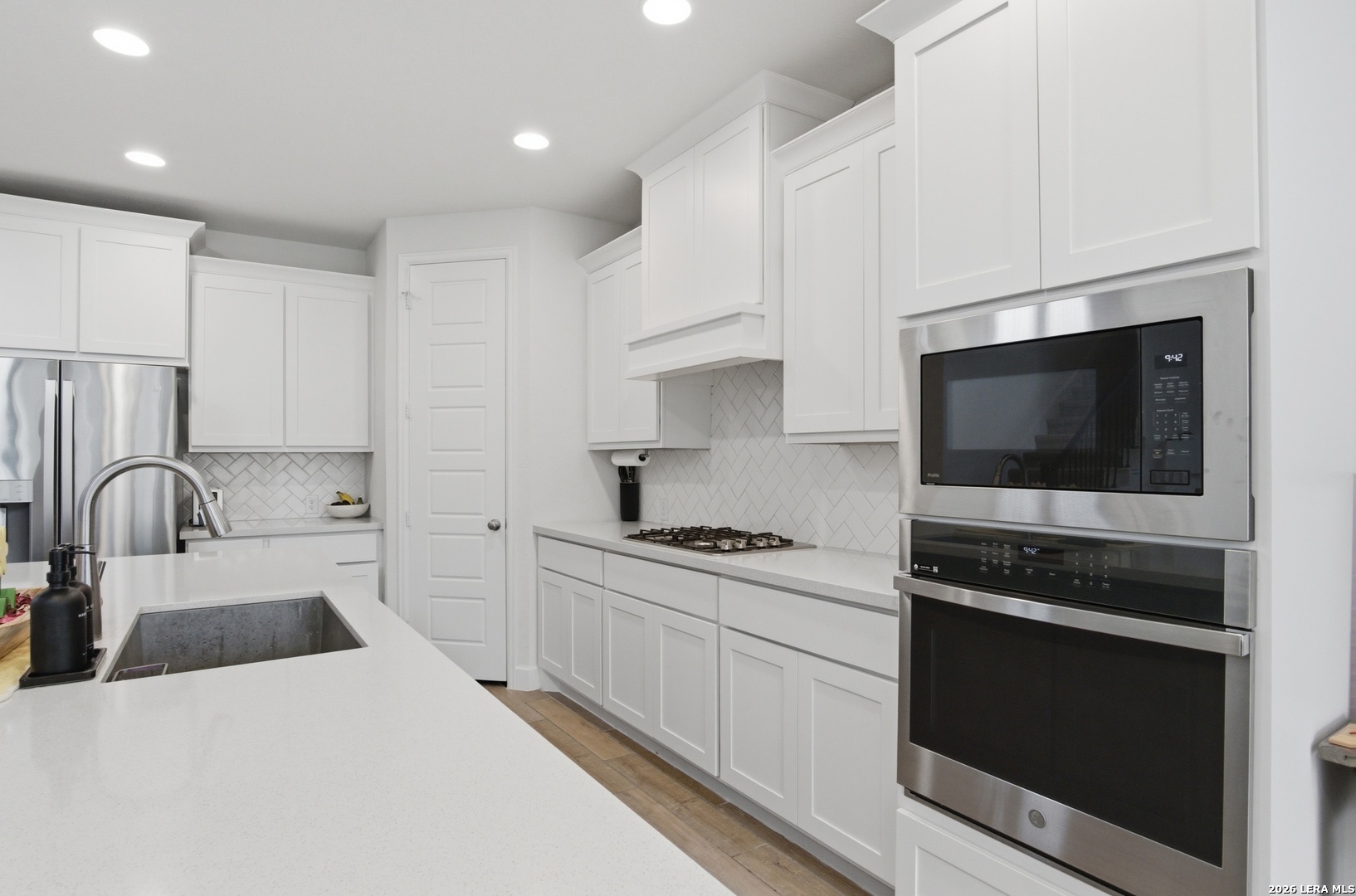 1438 Brewerton
