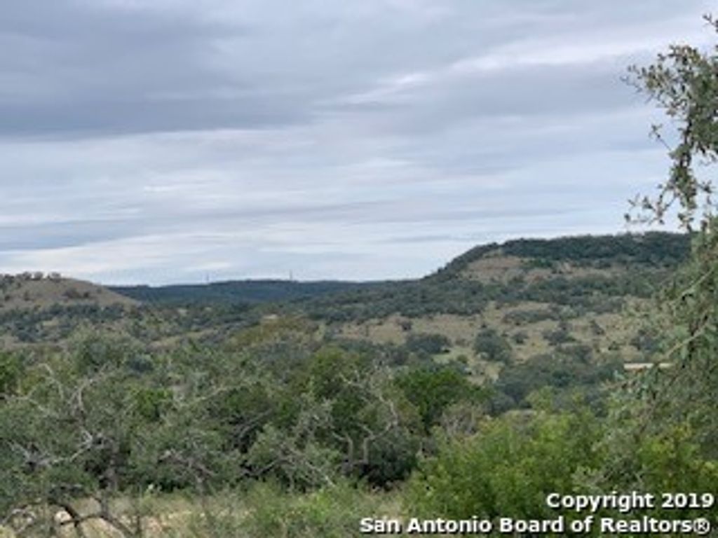 Photo of LOT 37 HOMESTEAD MESA, San Antonio, TX 78255 (MLS # 1418300)