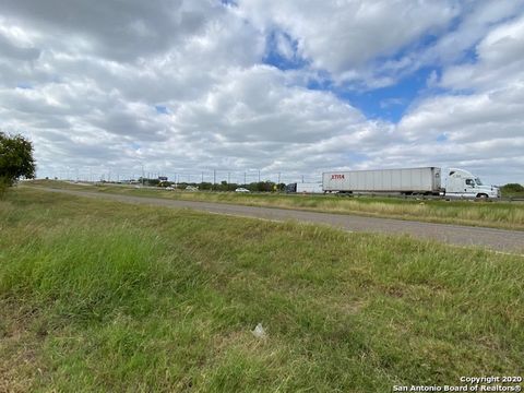 12020 interstate 10 Converse TX 78109