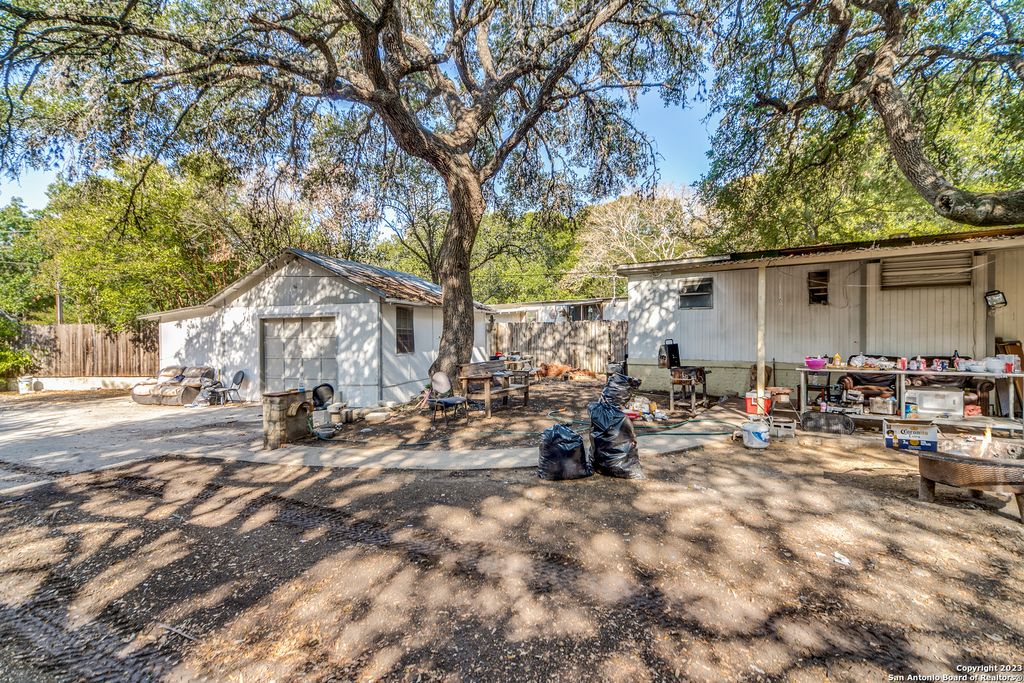 Photo of 7511 JAMIE WYNELL CIR, San Antonio, TX 78257 (MLS # 1930187)