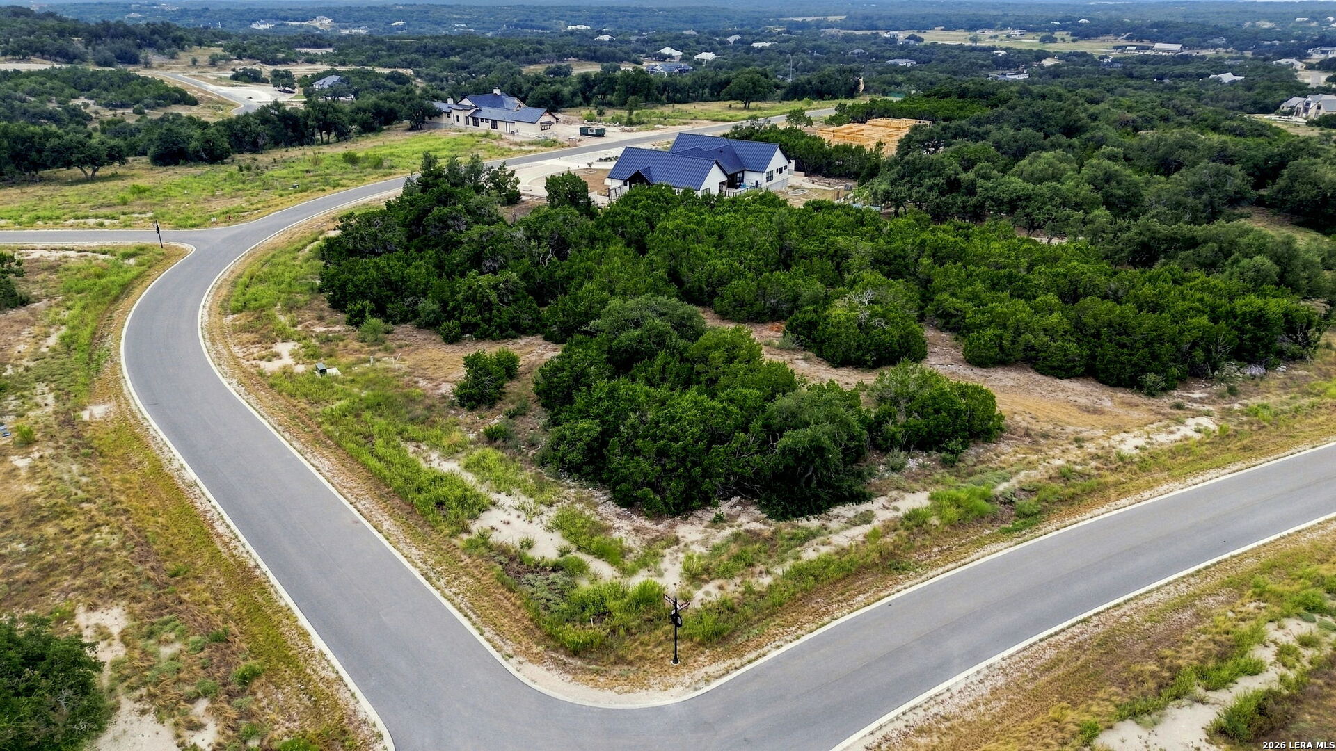 654 TRAVIS FOREST DR