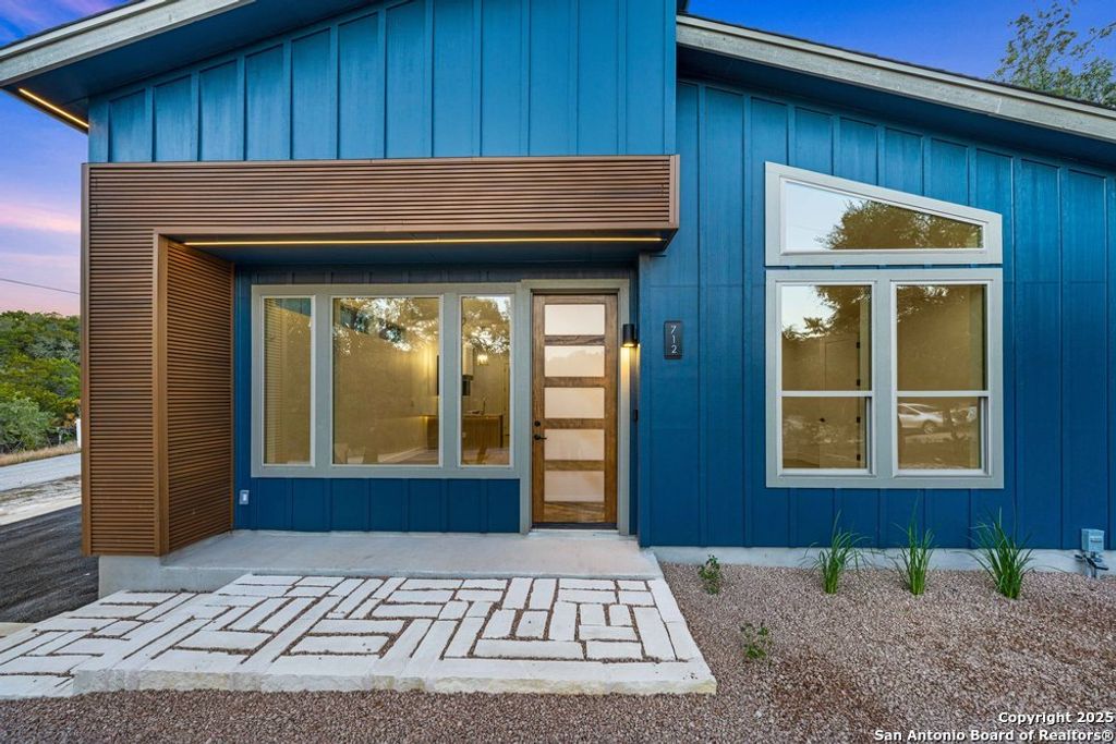 Photo of 712 Firefly Dr., Canyon Lake, TX 78133 (MLS # 1929638)