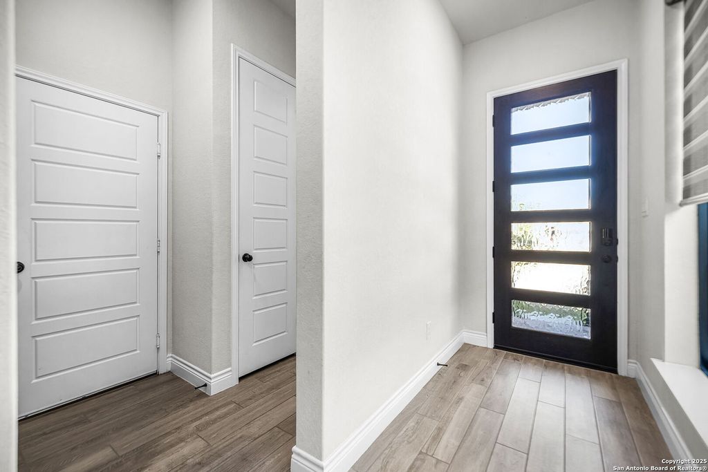 Photo of 429 Juana, New Braunfels, TX 78132 (MLS # 1927892)