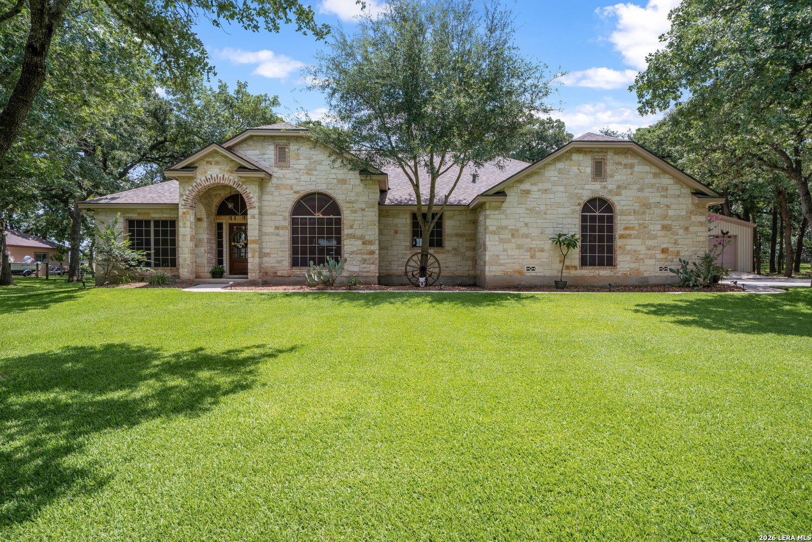 351 ROSEWOOD DR