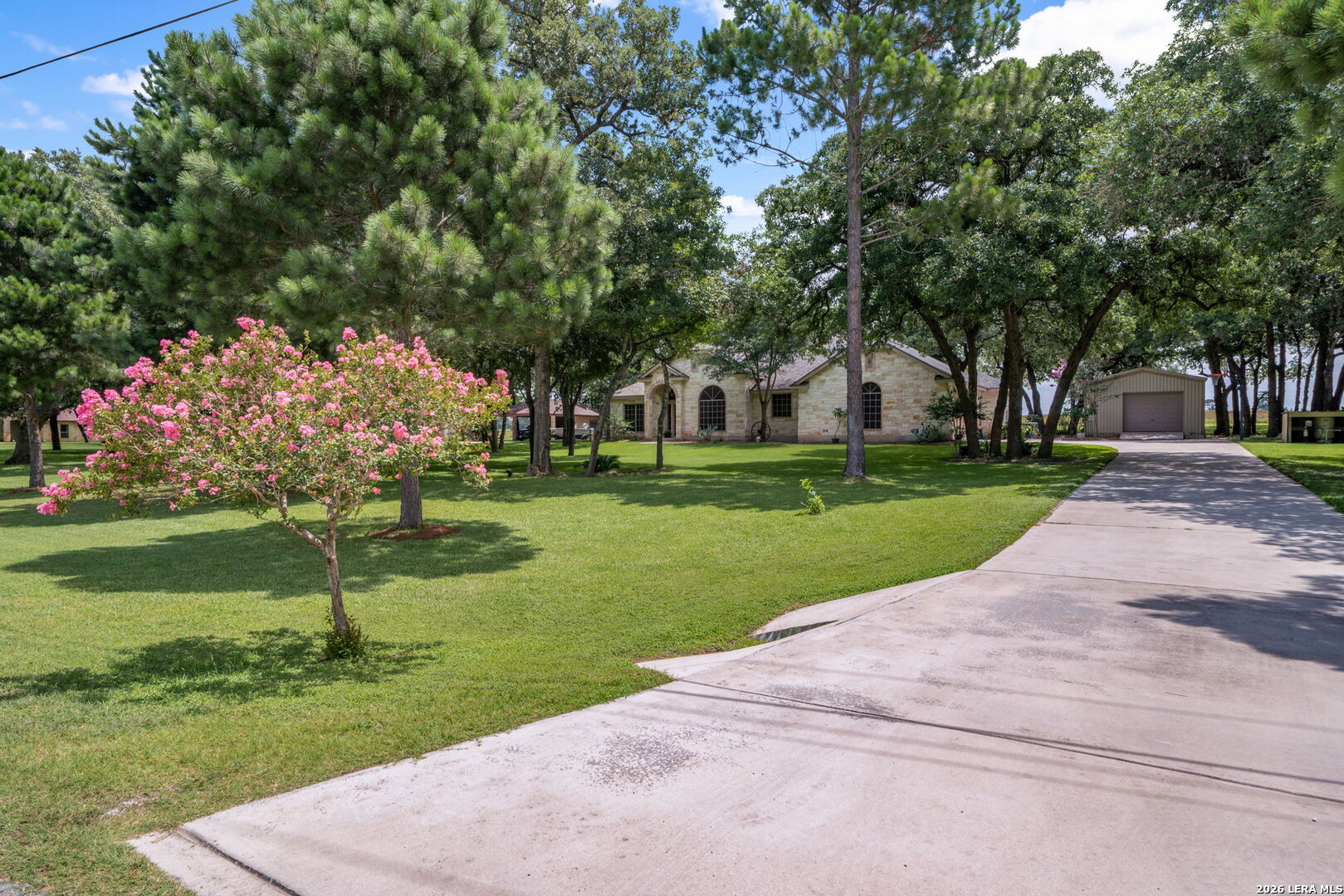351 ROSEWOOD DR