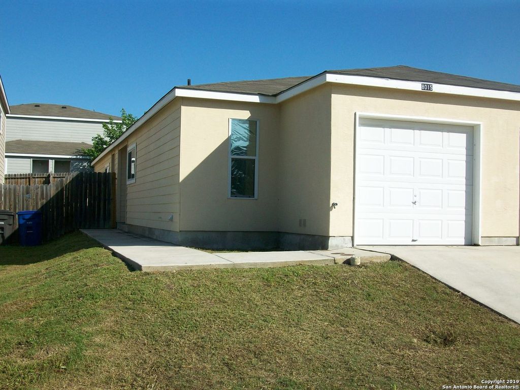 Photo of 8015 Maverick Climb, San Antonio, TX 78250 (MLS # 1898348)