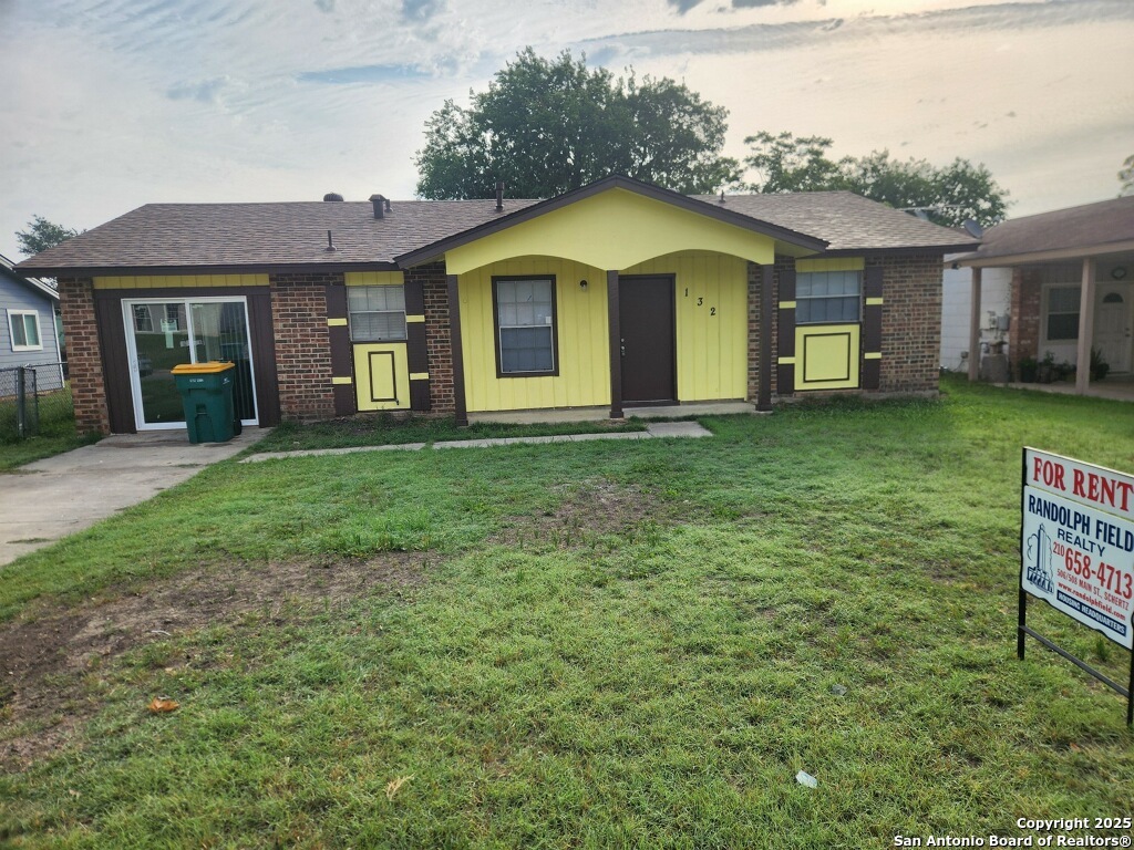 Photo 1 of 15 — 132 MEADOW WAY, Converse, TX 78109