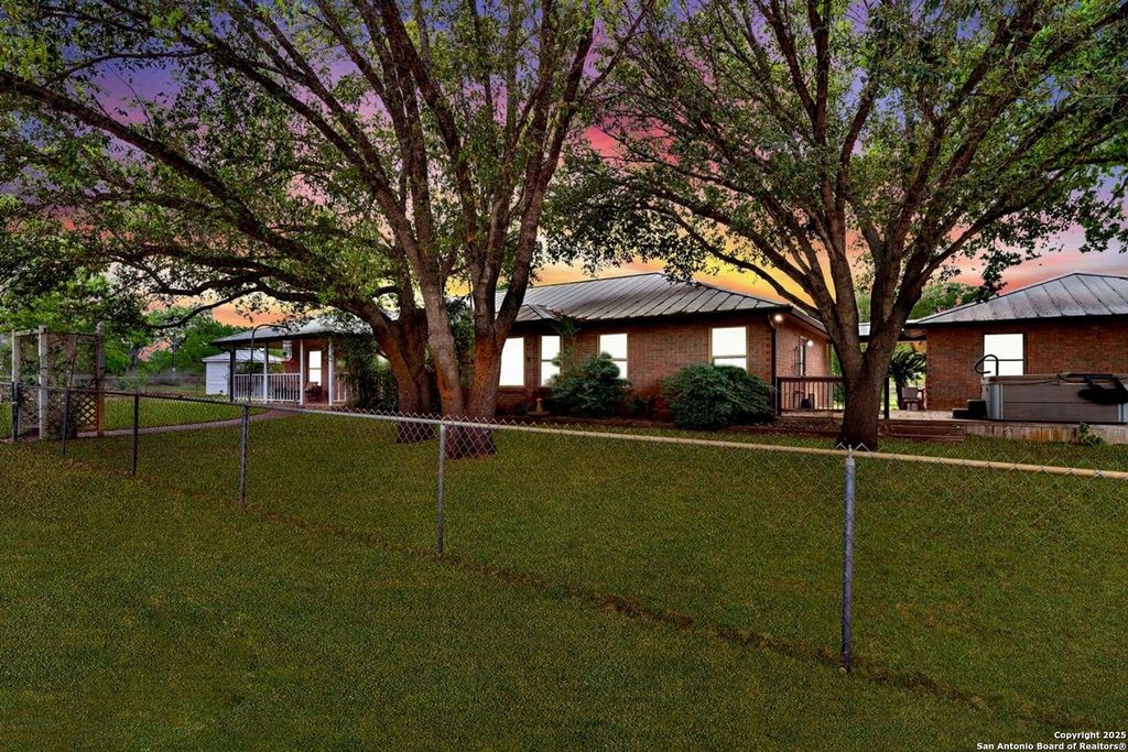 Photo of 3190 Pittman, St Hedwig, TX 78152 (MLS # 1914941)