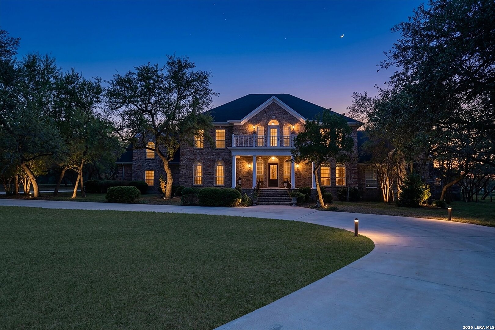 2327 ESTATE GATE DR