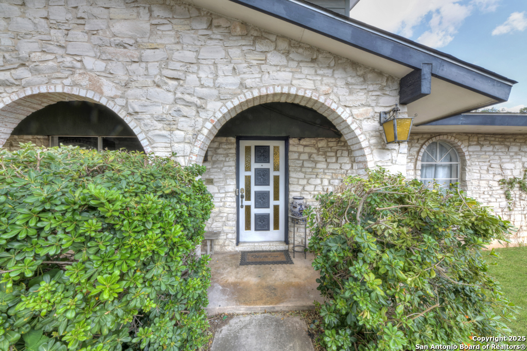 13527 Beltway