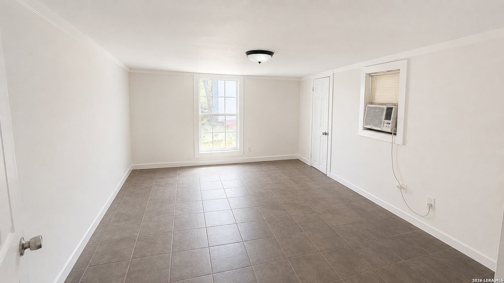 Photo of 1001 Tony Lee, Seguin, TX 78155 (MLS # 2011714)