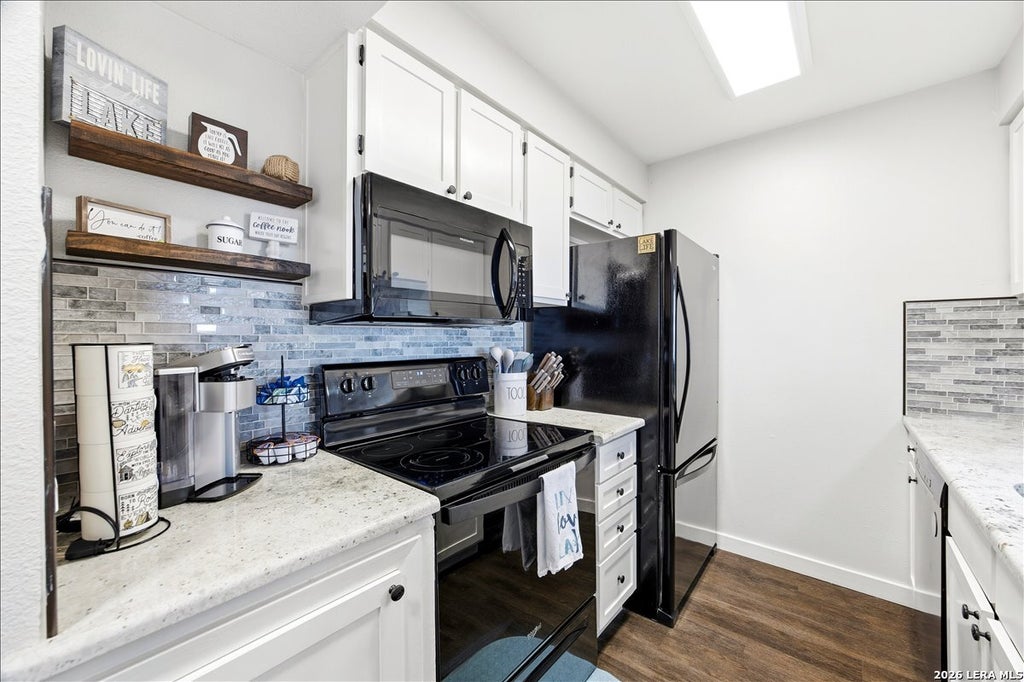Photo of 1135 Parkview APT C18 #APT C18, Canyon Lake, TX 78133 (MLS # 1946158)