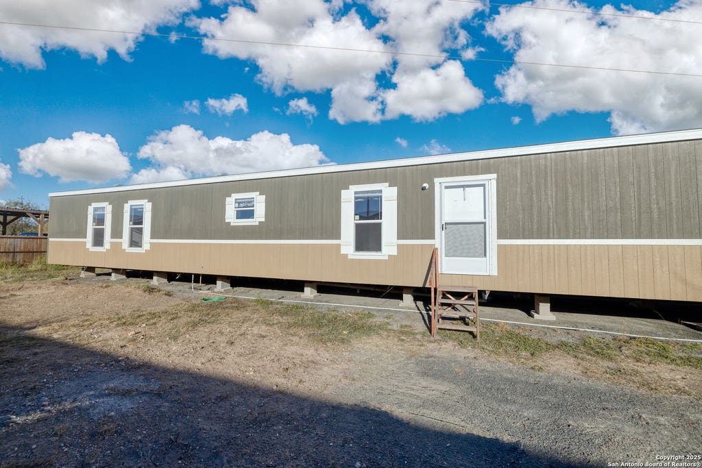 Photo of 138 Senisa Drive, Uvalde, TX 78801 (MLS # 1932964)