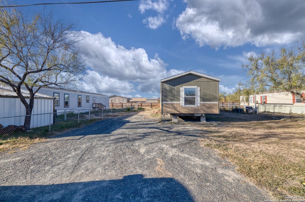 Photo of 138 Senisa Drive, Uvalde, TX 78801 (MLS # 1932964)
