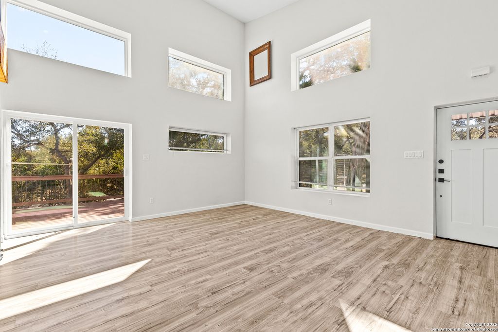 Photo of 1226 Whispering Hills, Canyon Lake, TX 78133 (MLS # 1922073)