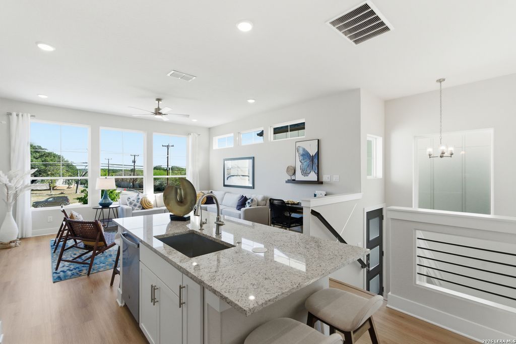 Photo of 20675 Huebner Rd UNIT 516, San Antonio, TX 78258 (MLS # 1957508)